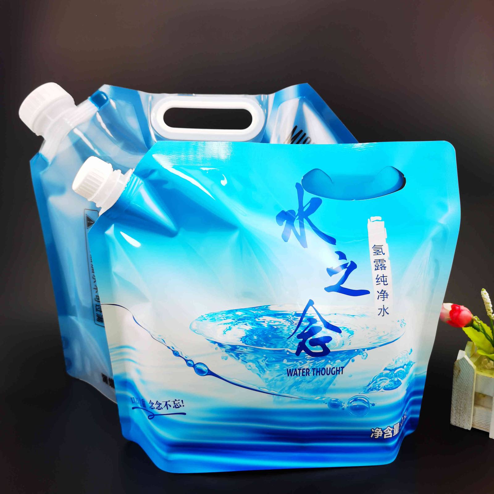 定制1-10L大小吸嘴矿泉水山泉水饮料果汁自立吸嘴液体袋水包装袋