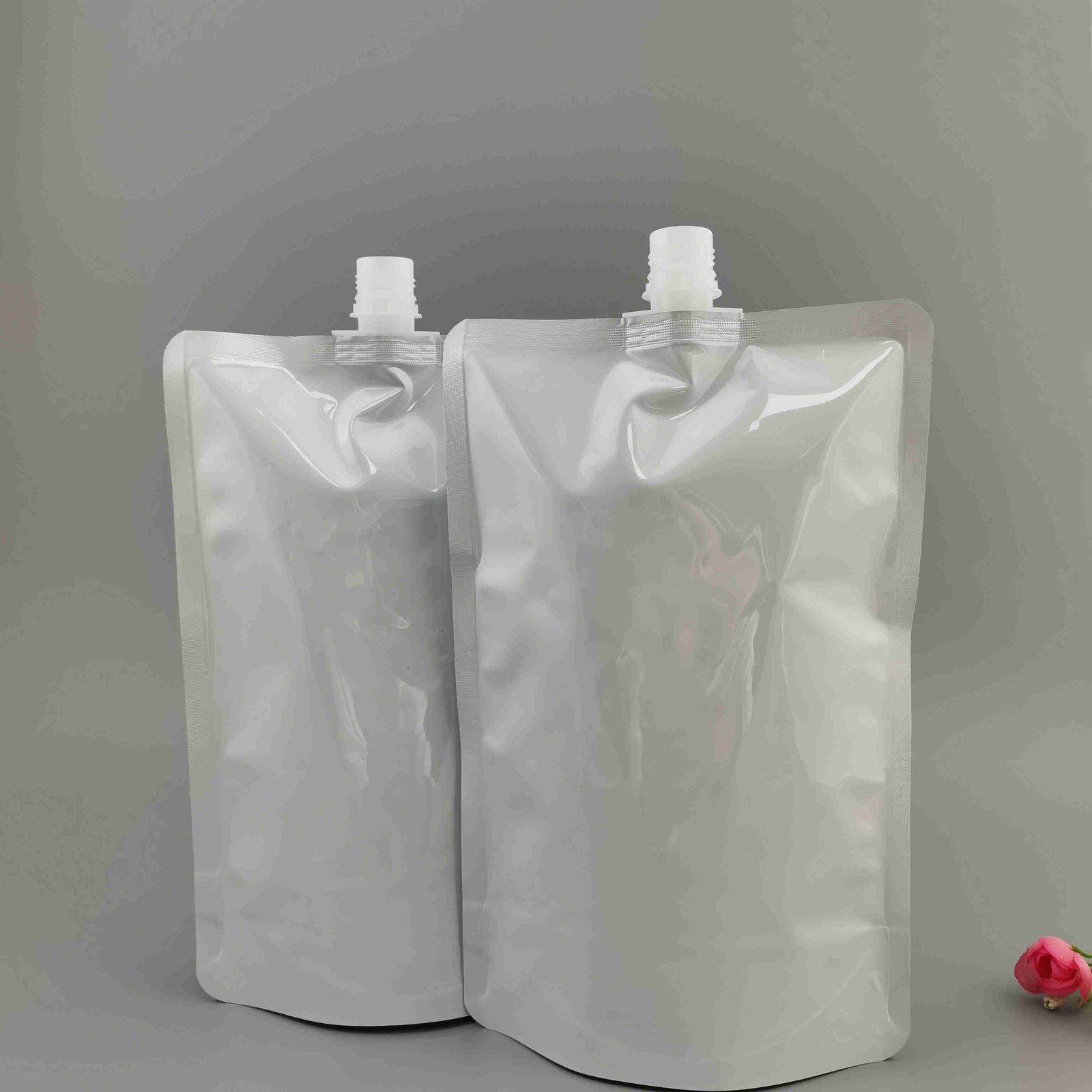 定制多种容量酒精消毒液乳白吸嘴袋手提洗手液烫发水液体包装袋